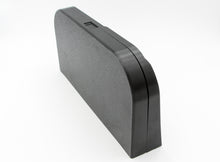 Laden Sie das Bild in den Galerie-Viewer, Getränkehalter komplett, klappbar passend für VW T4