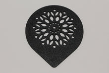 Laden Sie das Bild in den Galerie-Viewer, Kaffeeschablone Floral Mandala Motiv