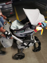 Laden Sie das Bild in den Galerie-Viewer, Bonavi Adapter für Babyschalen - passend für MaxiCosi und Kompatible Kinderwagen