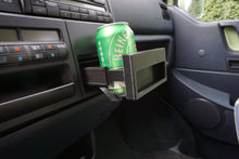 Laden Sie das Bild in den Galerie-Viewer, Getränkehalter passend für VW T4 in der Aschenbecher Öffnung (ab BJ 03/96)