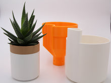 Laden Sie das Bild in den Galerie-Viewer, Blumentopf mit Selbstbewässerung aus dem 3D Drucker