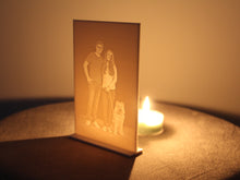 Laden Sie das Bild in den Galerie-Viewer, Fensterbild / Windlicht mit eigenem Bild | Lithophane aus dem 3D Drucker