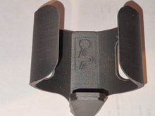 Laden Sie das Bild in den Galerie-Viewer, Flaschenhalter passend für Bonavi Kinderwagen