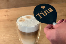 Laden Sie das Bild in den Galerie-Viewer, Kaffeeschablone mit eigenem Namen